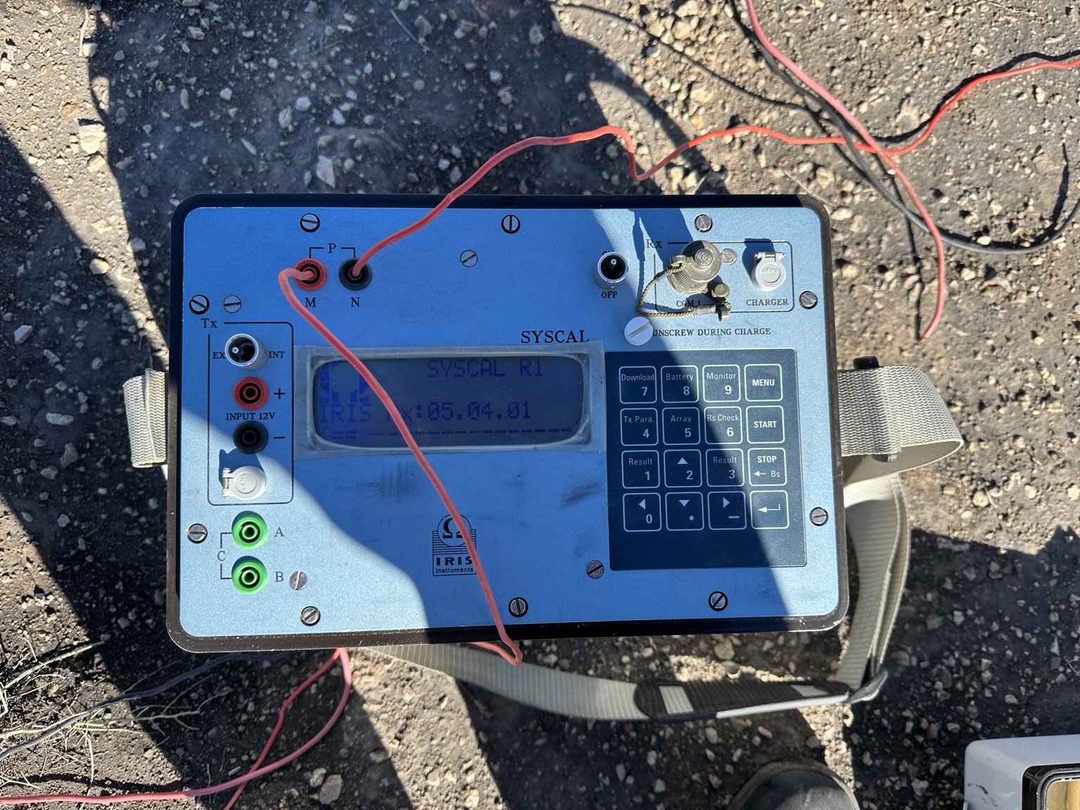 IRIS Instruments SYSCAL R1 төхөөрөмж